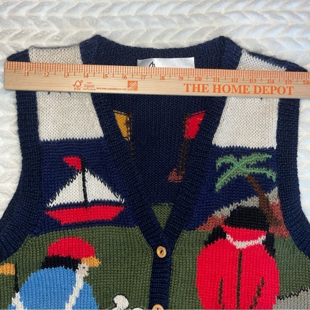 Alpacas Americana Golf Themed Knit Vest - Multicolor one size - Picture 9 of 11